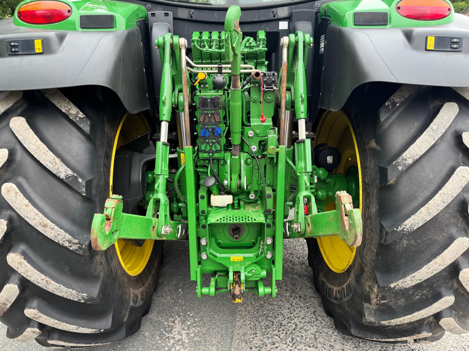 JOHN DEERE 6155R